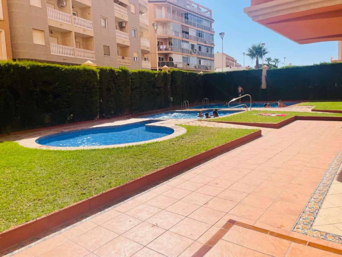 Beach Apartament In Torrevieja Exterior foto